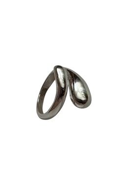 Sleek Silver Open-Loop Women's Ring